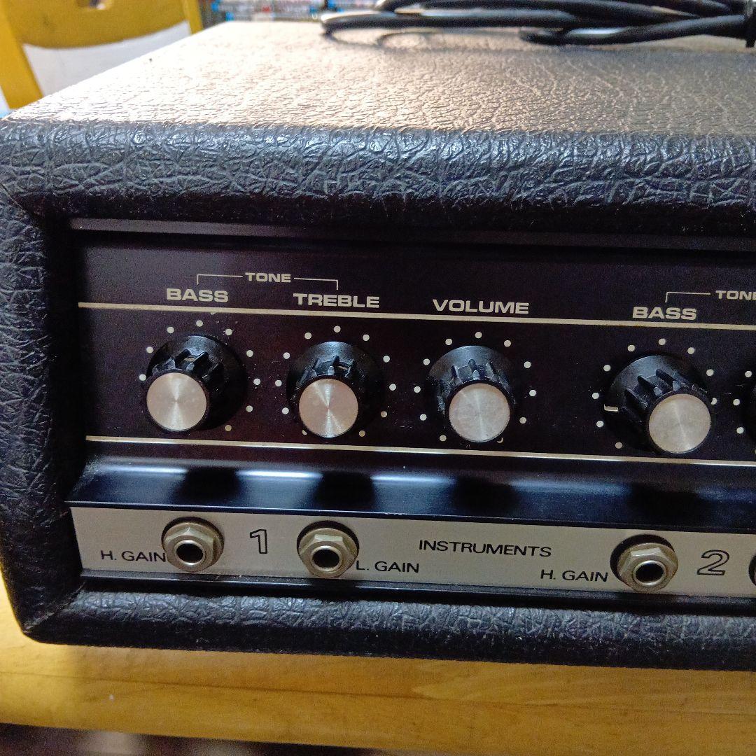 Guitar Amplifiers Roland Sr-70