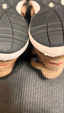 Sneakers .Tenacity