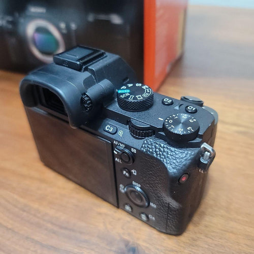 Sony Mirrorless Interchangeable Lips 7Ii