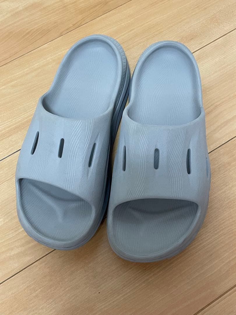 Hoka Oneone Sandals