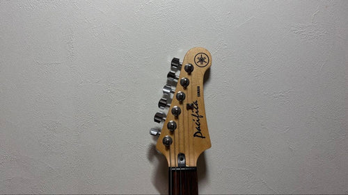 Yamaha Electric Guitars Pacifica 112V