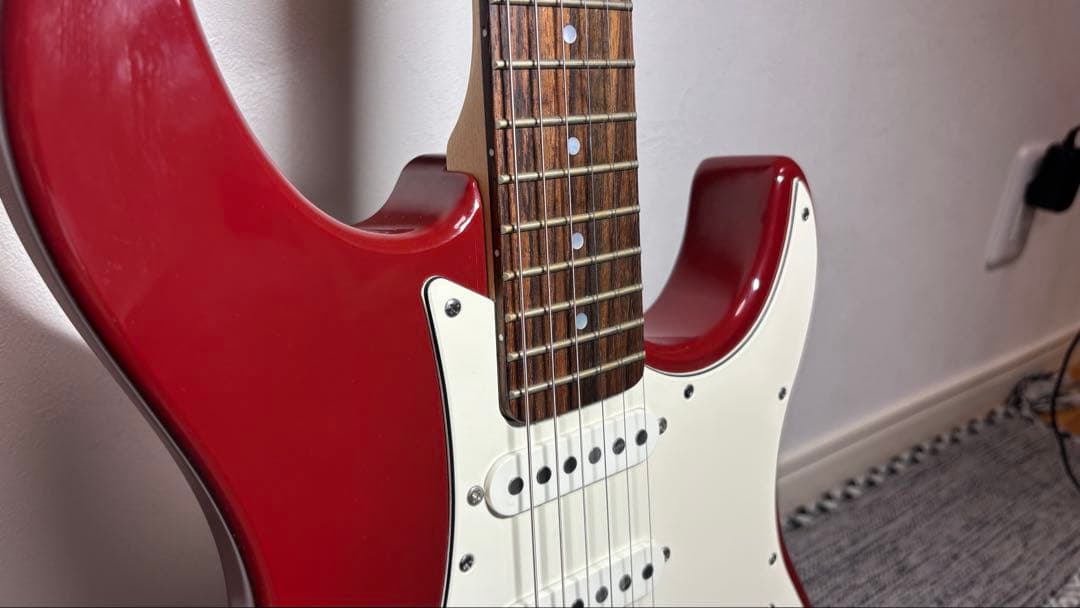 Yamaha Electric Guitars Pacifica 112V
