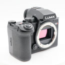 Panasonic Mirrorless Interchangeable Lips Lumix S5Ii Dc-S5M2