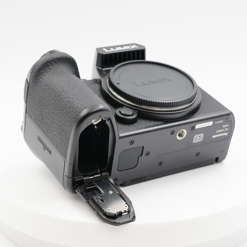 Panasonic Mirrorless Interchangeable Lips Lumix S5Ii Dc-S5M2