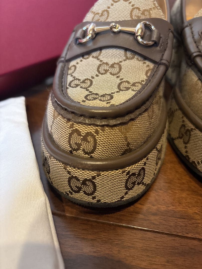 Gucci Loafers Dress Shoes 361/2