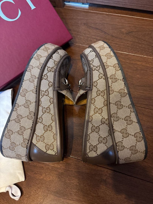 Gucci Loafers Dress Shoes 361/2