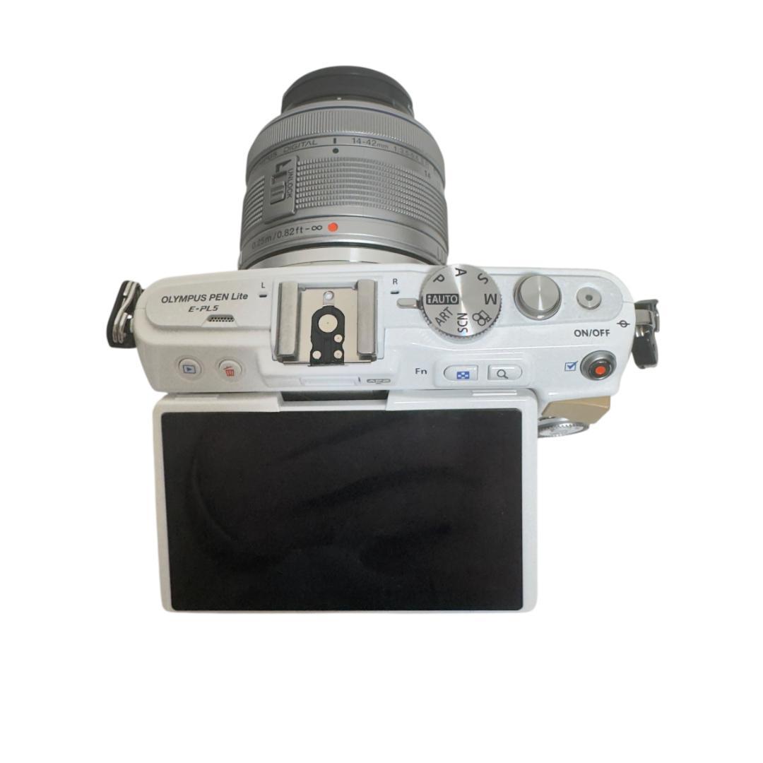 Olympus Mirrorless Interchangeable Lens Cameras E-Pl5