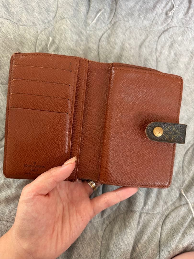 Louis Vuitton Bifold Wallets