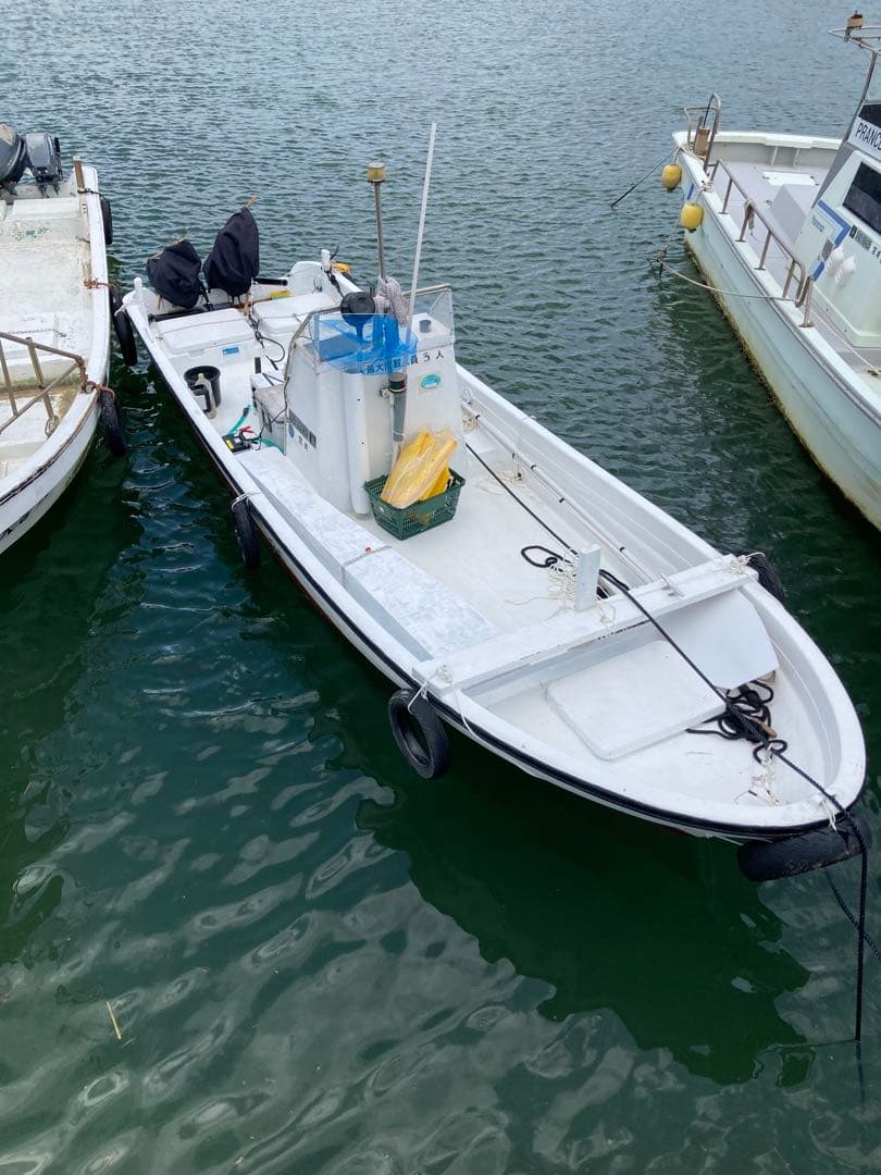 Pleasure Craft Yacht Hulls 18