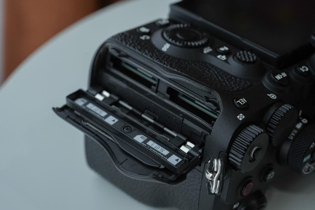 Sony Mirrorless Interchangeable Lens Cameras 7R V Ilce-7Rm5 3