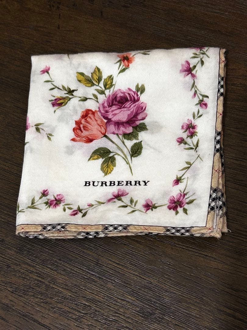 Burberry Handkerchiefs Fendi 6