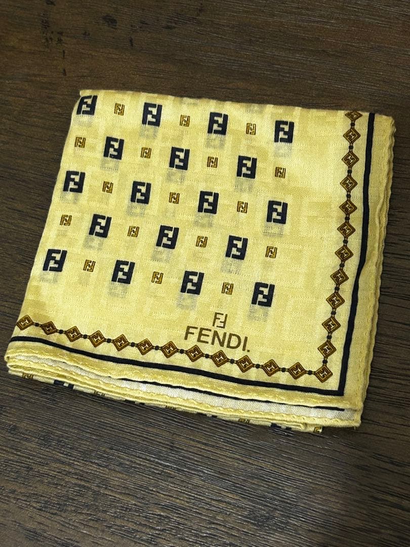 Burberry Handkerchiefs Fendi 6