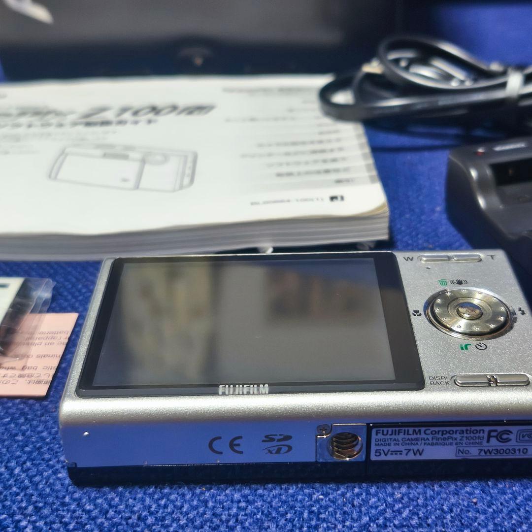 Fujifilm Compact Digital Camera Finepix Z100Fd