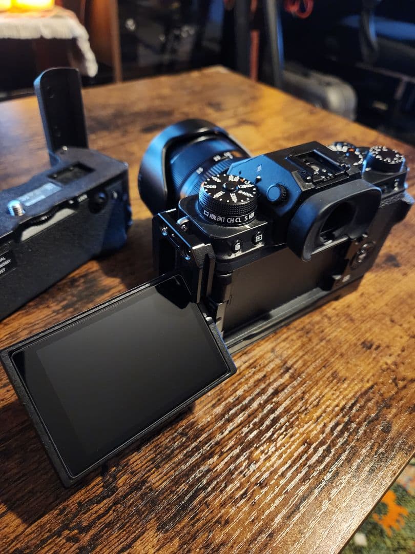 Fujifilm Mirrorless Interchangeable Lips X-T4 Xf18-55Mm