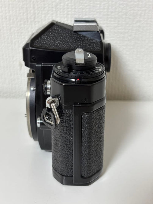 Nikon Slr Camera (Film) Fe