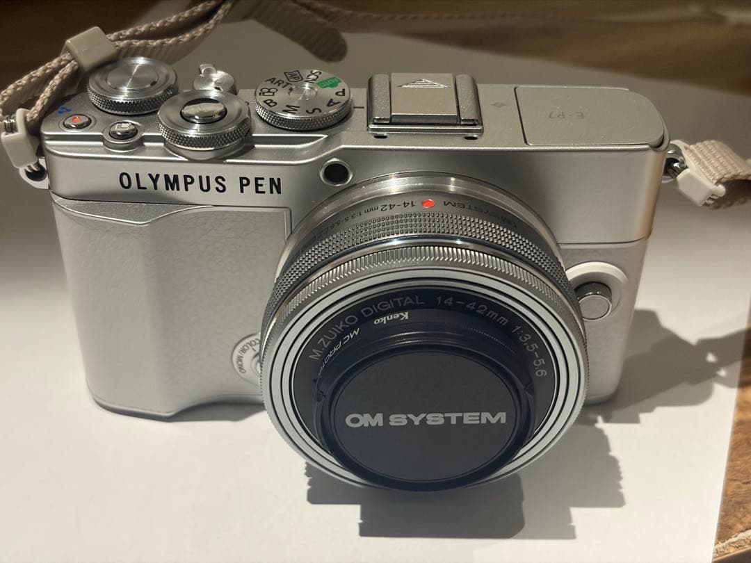 Olympus Mirrorless Interchangeable Lips Pen E-P7