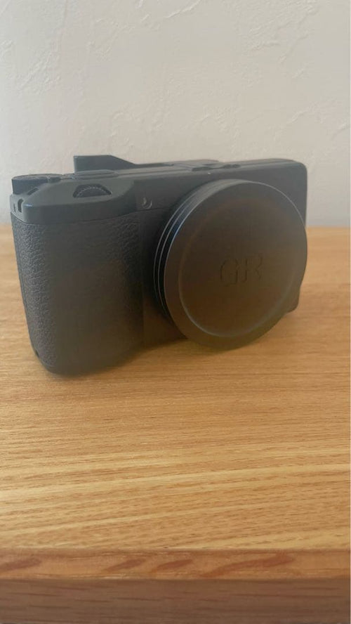 Ricoh Compact Digital Cameras Griiix 2200