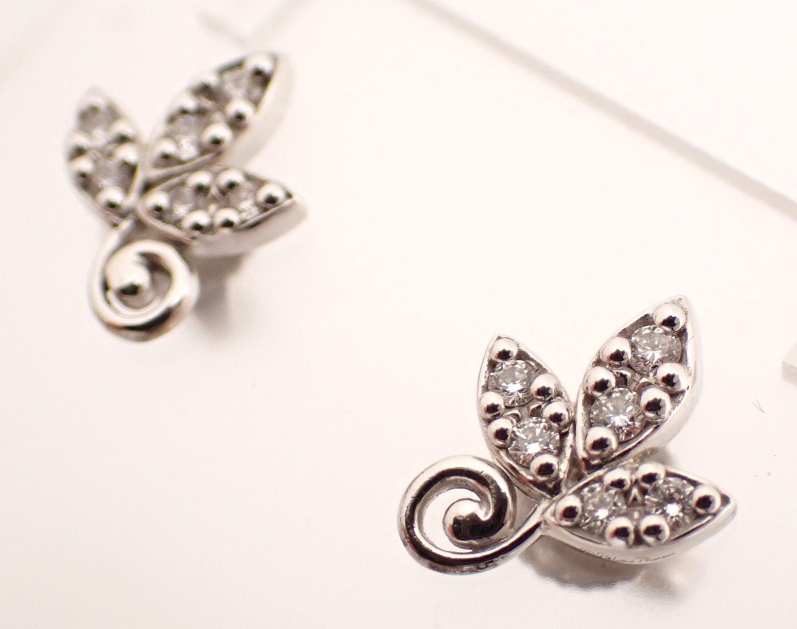 Tiffany Earrings (For Both Ears) Tiffany&Co.( K18 750Wg 2.3G