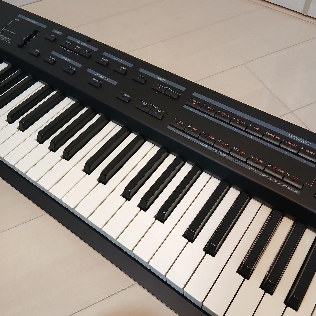 Roland Keyboard Instruments A-33 Midi