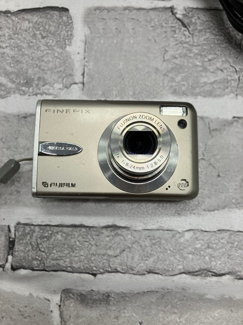 Fujifilm Compact Digital Camera Finepix F30