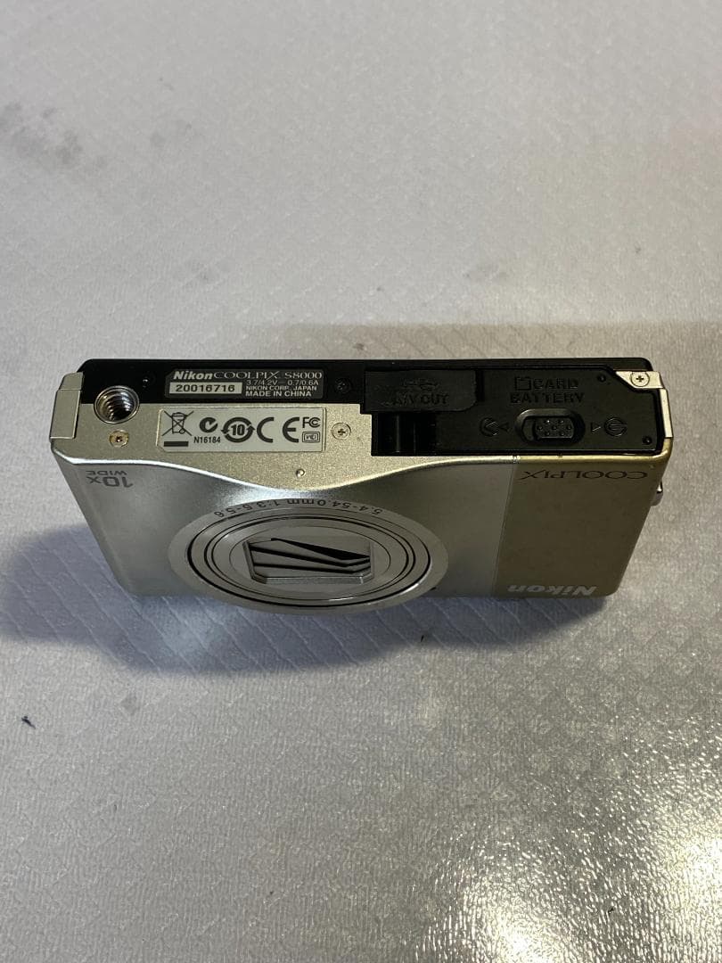 Compact Digital Cameras Nikon S8000#526