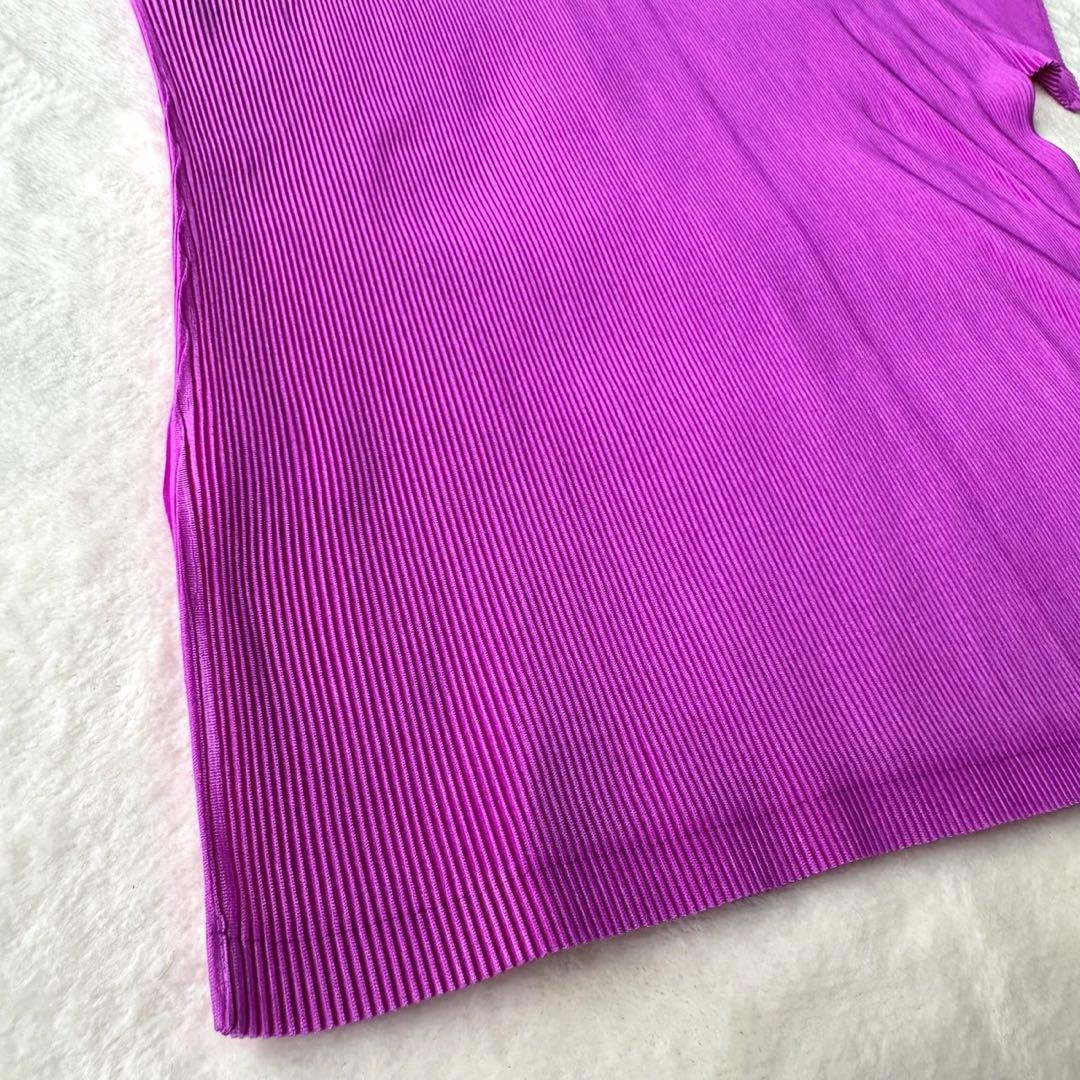 Pleats Please Short-Sleeve Issey Miyake
