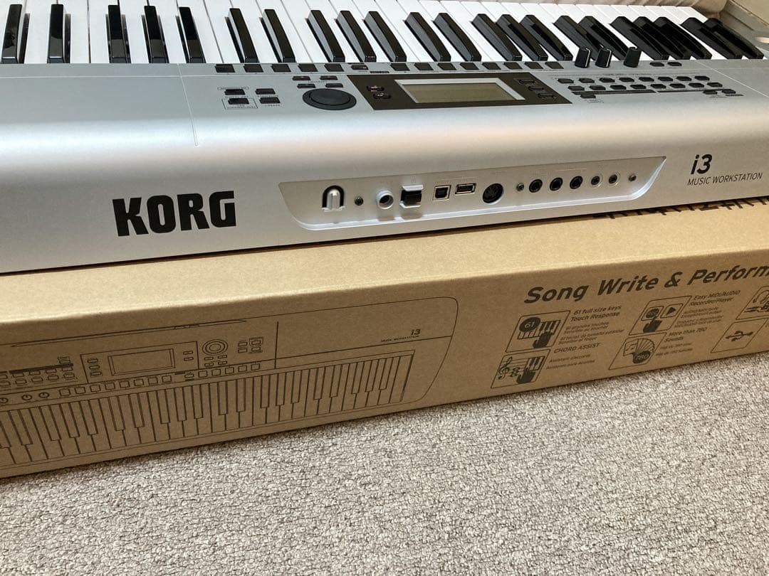Korg Keyboards Digital Pianos I3 Music Workstation
