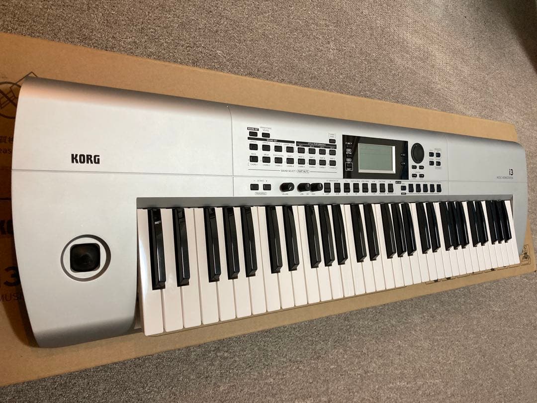 Korg Keyboards Digital Pianos I3 Music Workstation