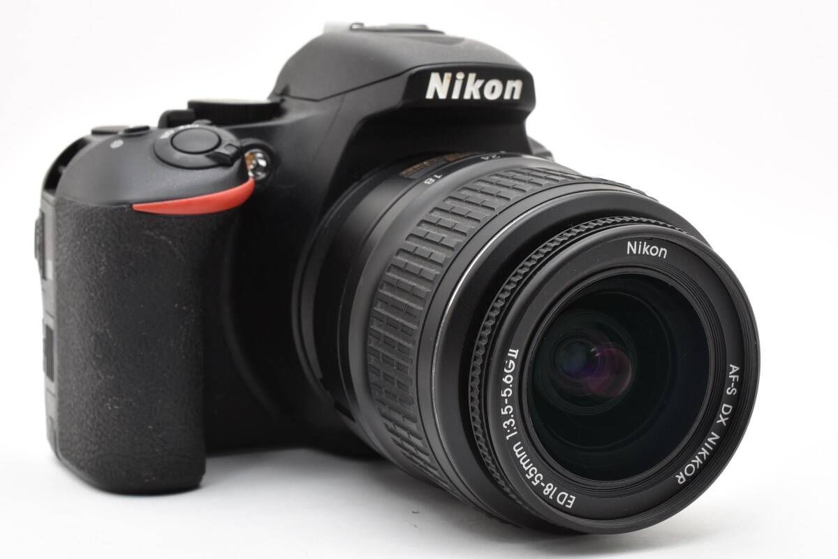 Nikon Digital Slr 15918 D5600 Af-S 18-55Mm #K791-2