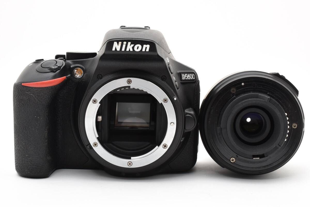 Nikon Digital Slr 15918 D5600 Af-S 18-55Mm #K791-2