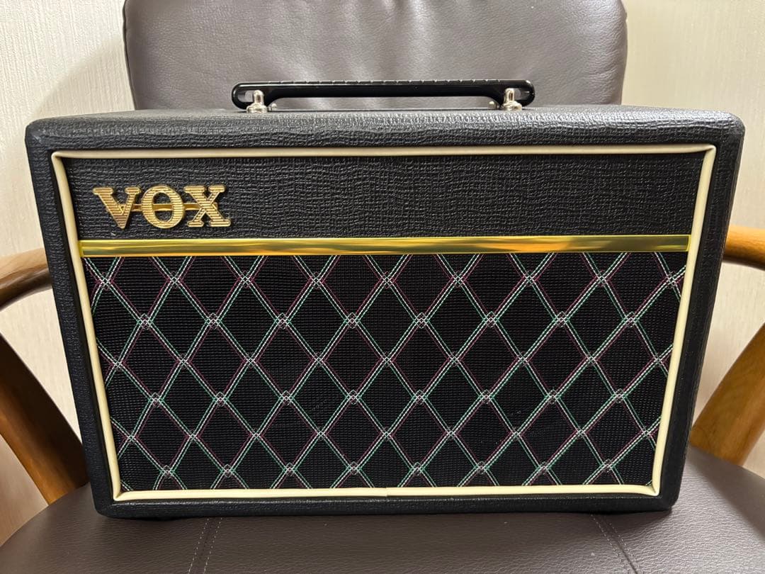 Electric Basses Bacchus Universe Series Vox