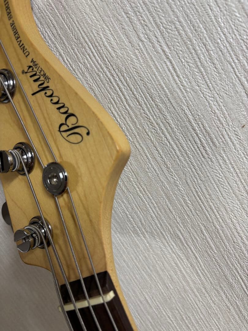 Electric Basses Bacchus Universe Series Vox