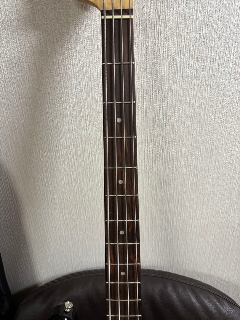 Electric Basses Bacchus Universe Series Vox