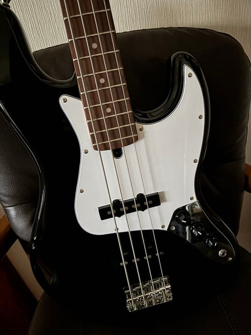Electric Basses Bacchus Universe Series Vox