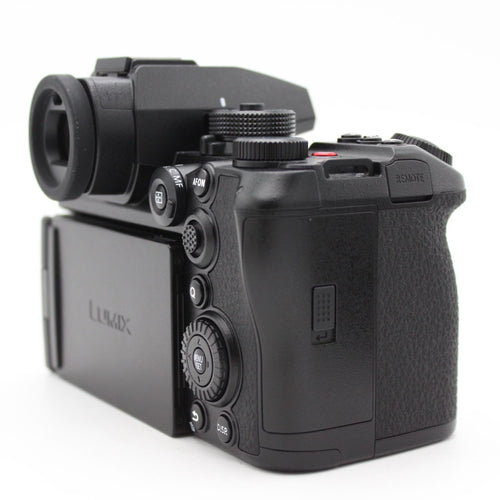 Panasonic Mirrorless Interchangeable Lips S1M2 13801