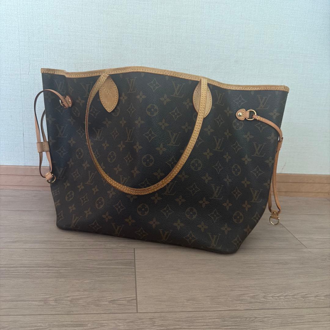 Louis Vuitton Tote Bags
