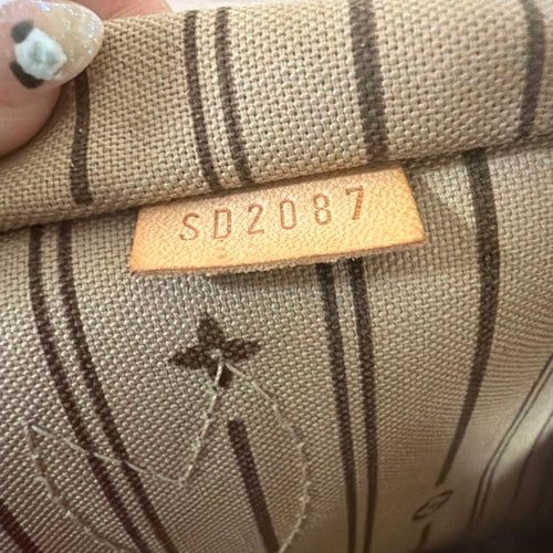 Louis Vuitton Tote Bags