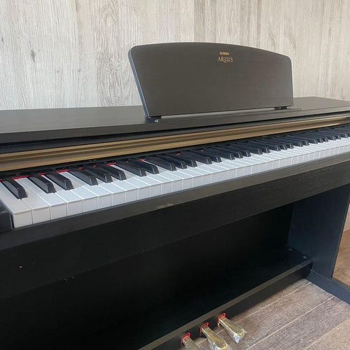 Yamaha Keyboard Electronic Piano Arius Ydp-161B 88