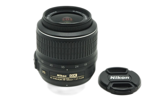 Nikon Lens (Zoom) Af-S Dx Nikkor 18-55Mm F3.5-5.6G Vr Aps-C 260212D