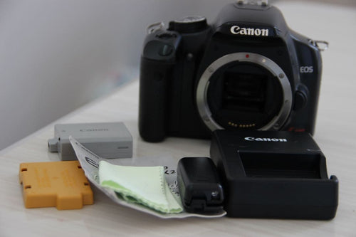 Canon Slr Camera (Film) Kiss X2