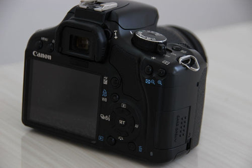 Canon Slr Camera (Film) Kiss X2