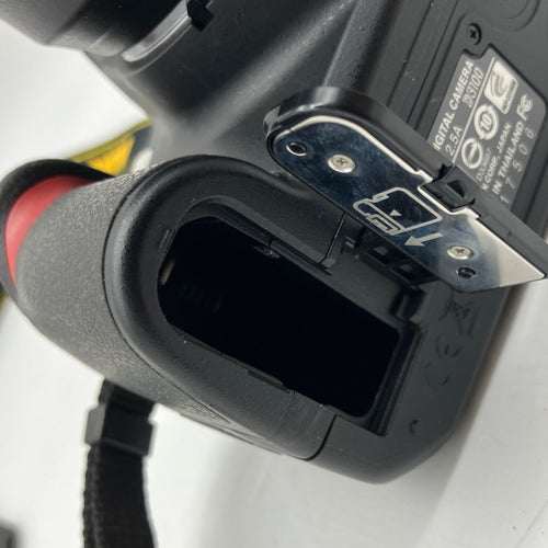 Nikon Digital Slr Hdn204