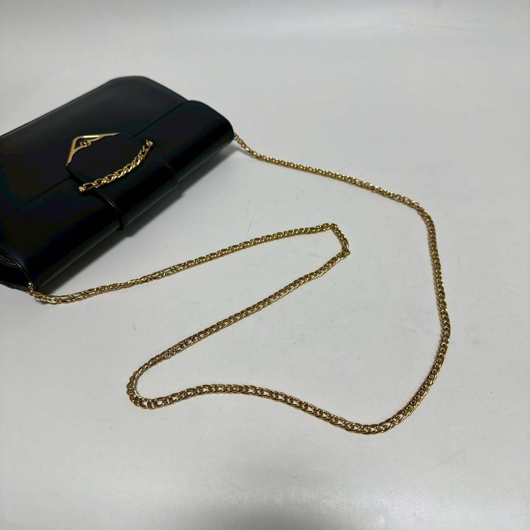 Cartier Shoulder Bags U25