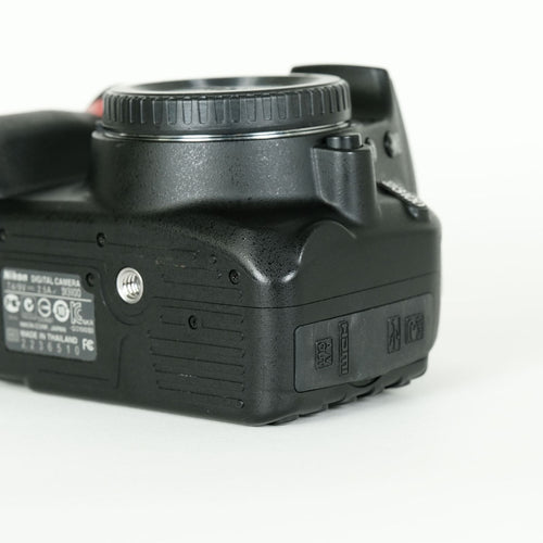Nikon Digital Slr 7,960 D3100 F
