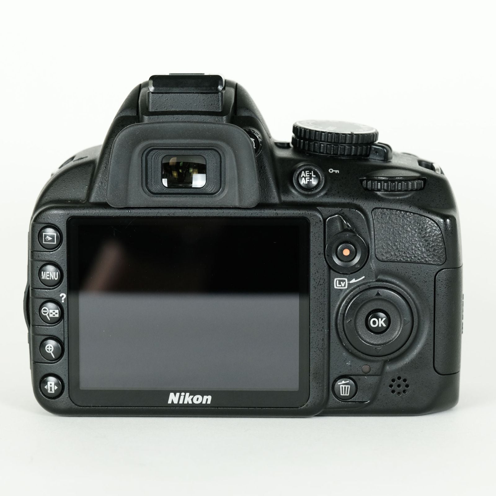 Nikon Digital Slr 7,960 D3100 F