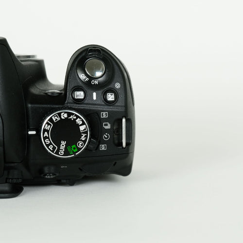 Nikon Digital Slr 7,960 D3100 F