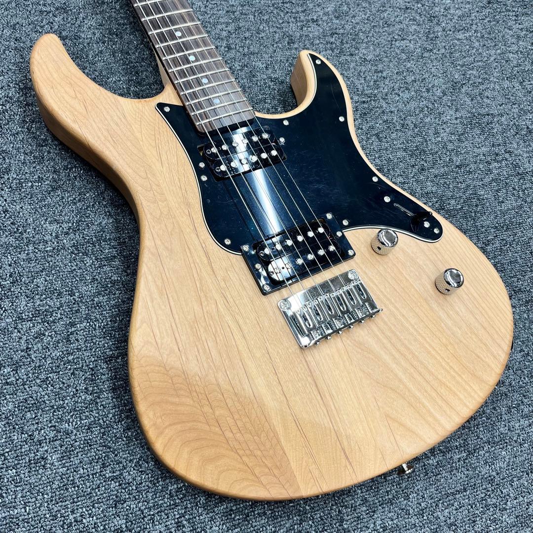 Yamaha Electric Guitar 11728 Pacifica Pac120H