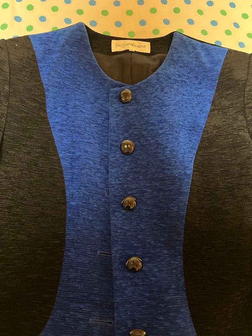 Yves Saint Laurent Collarless Jackets 40