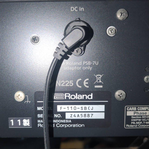 Roland Keyboards Digital Pianos F-110