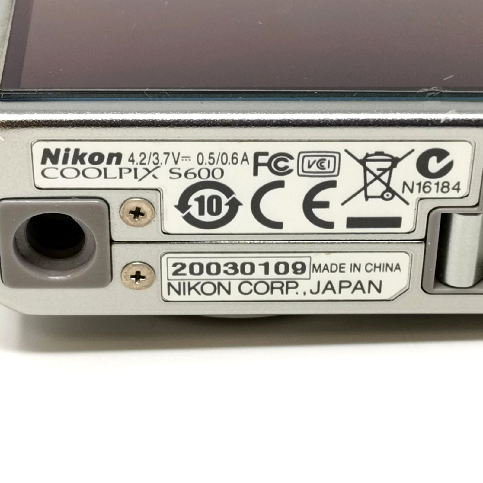 Nikon Compact Digital Camera Coolpix S600 Arcamko974